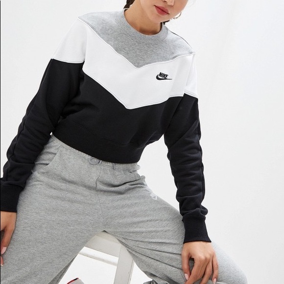 Nike heritage colour block Clearance